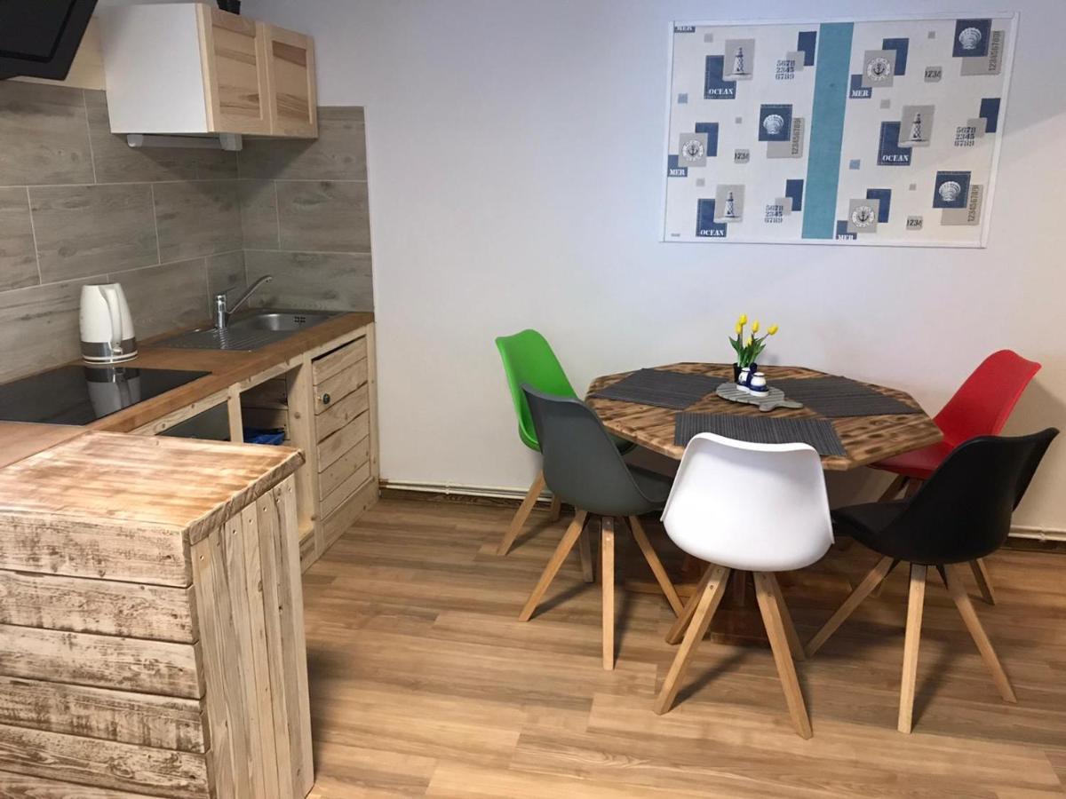 Ferienwohnung In Burg Fehmarn Esterno foto